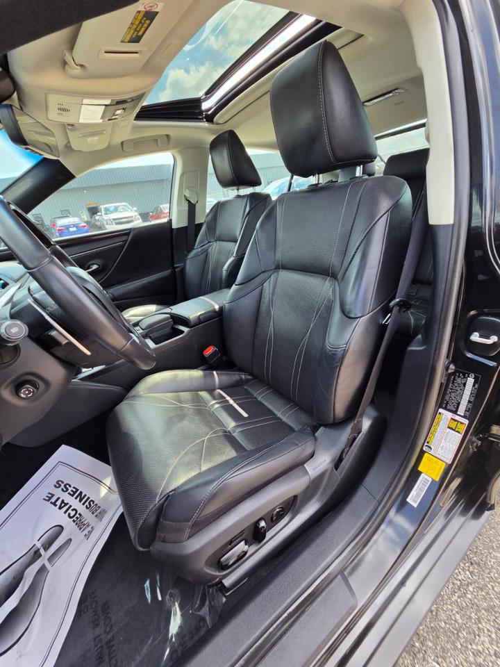 Lexus ES ES 300h Luxury FWD 2021