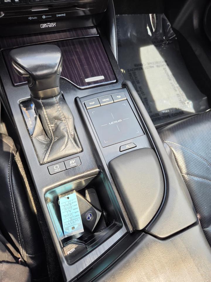 Lexus ES ES 300h Luxury FWD 2021