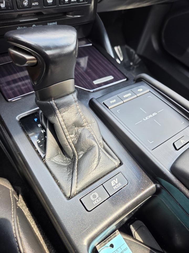 Lexus ES ES 300h Luxury FWD 2021