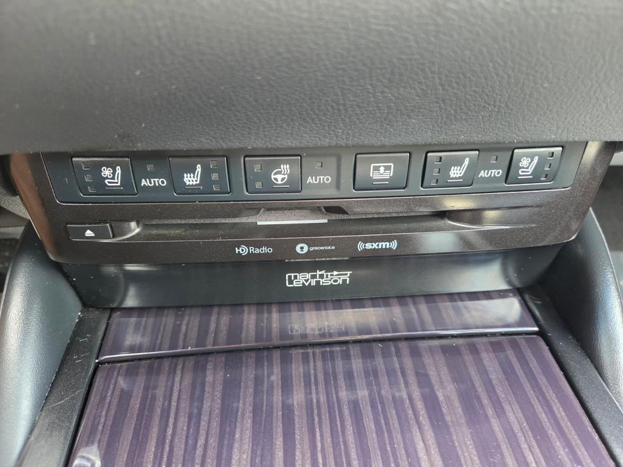 Lexus ES ES 300h Luxury FWD 2021