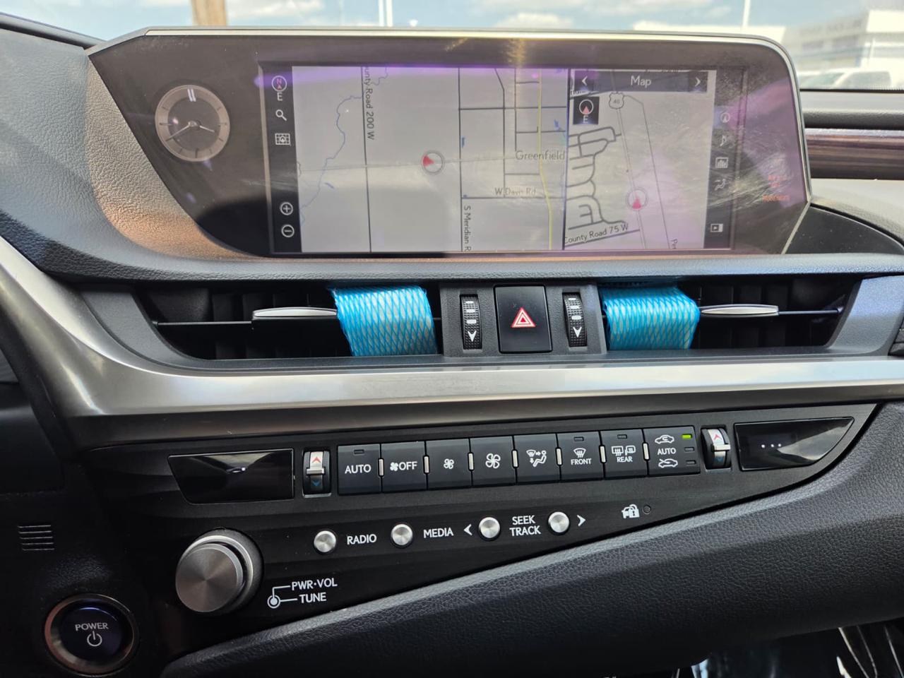 Lexus ES ES 300h Luxury FWD 2021