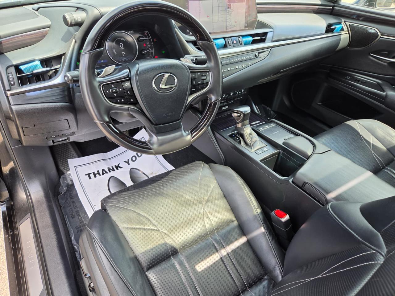 Lexus ES ES 300h Luxury FWD 2021