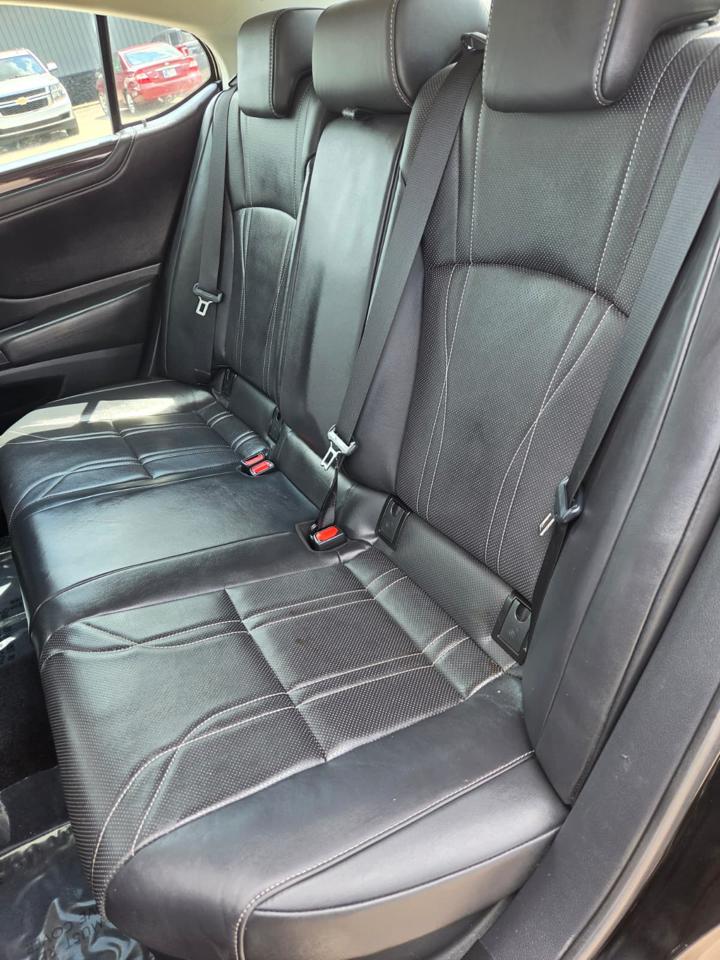 Lexus ES ES 300h Luxury FWD 2021