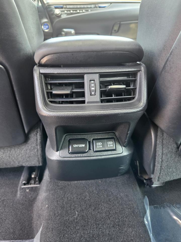 Lexus ES ES 300h Luxury FWD 2021