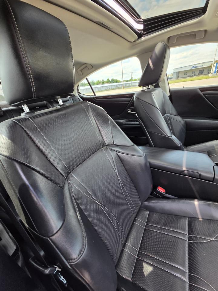 Lexus ES ES 300h Luxury FWD 2021