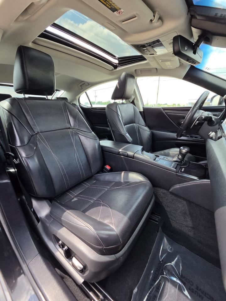 Lexus ES ES 300h Luxury FWD 2021