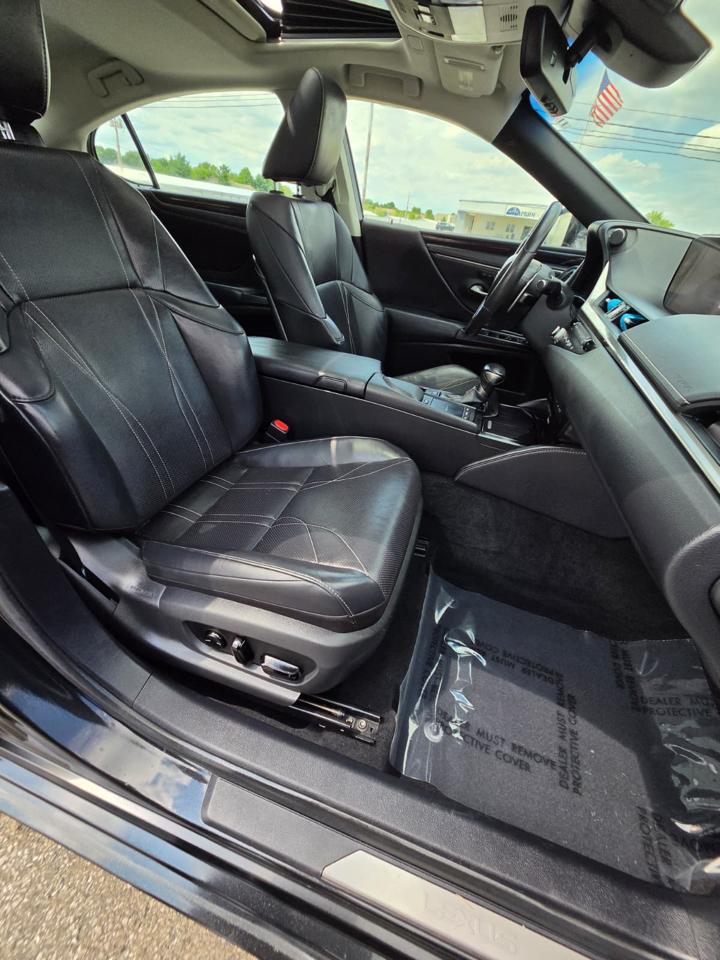 Lexus ES ES 300h Luxury FWD 2021