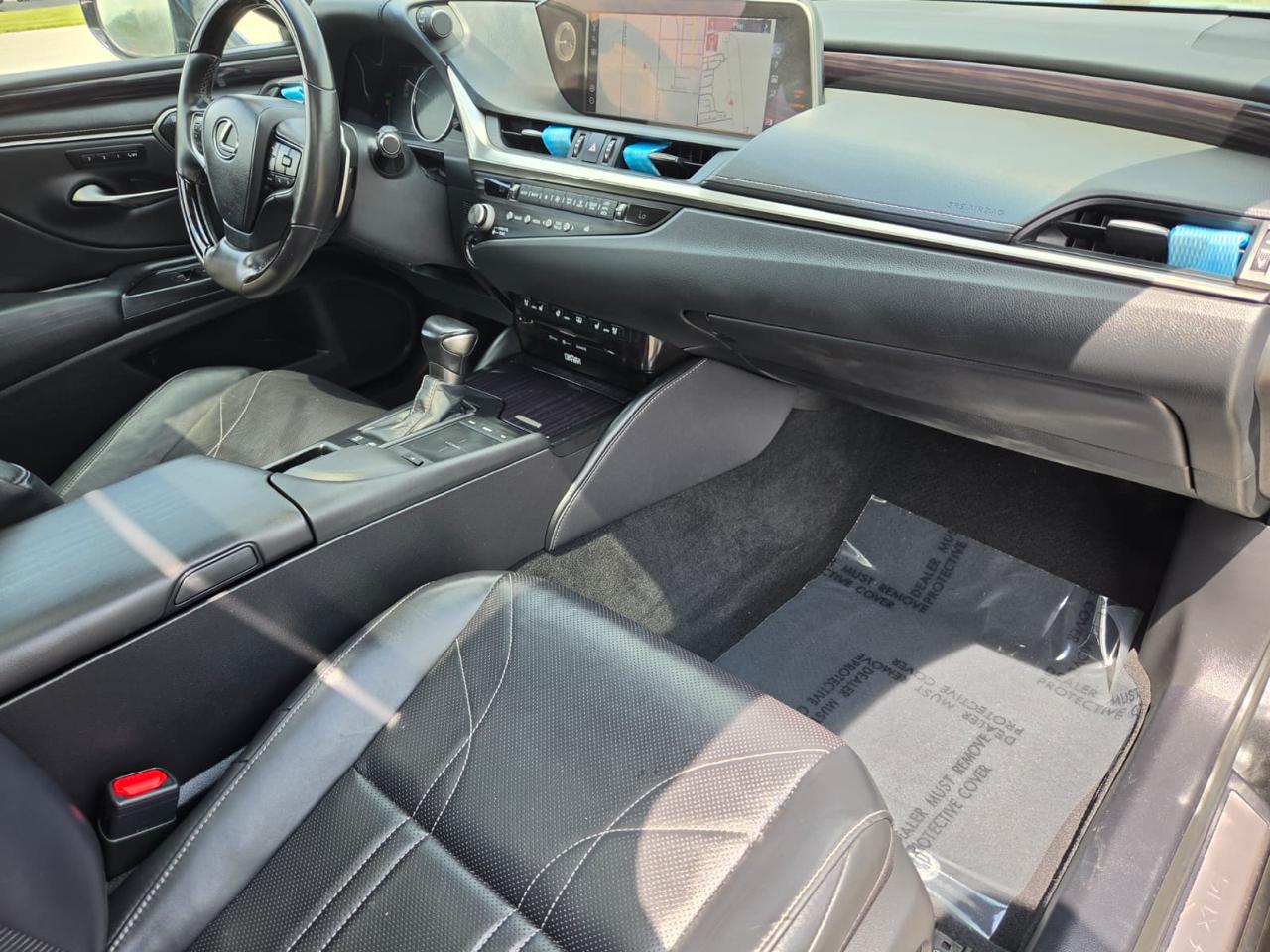 Lexus ES ES 300h Luxury FWD 2021