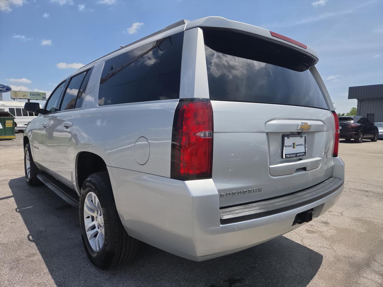 Chevrolet Suburban 4WD 4dr 1500 LT 2019