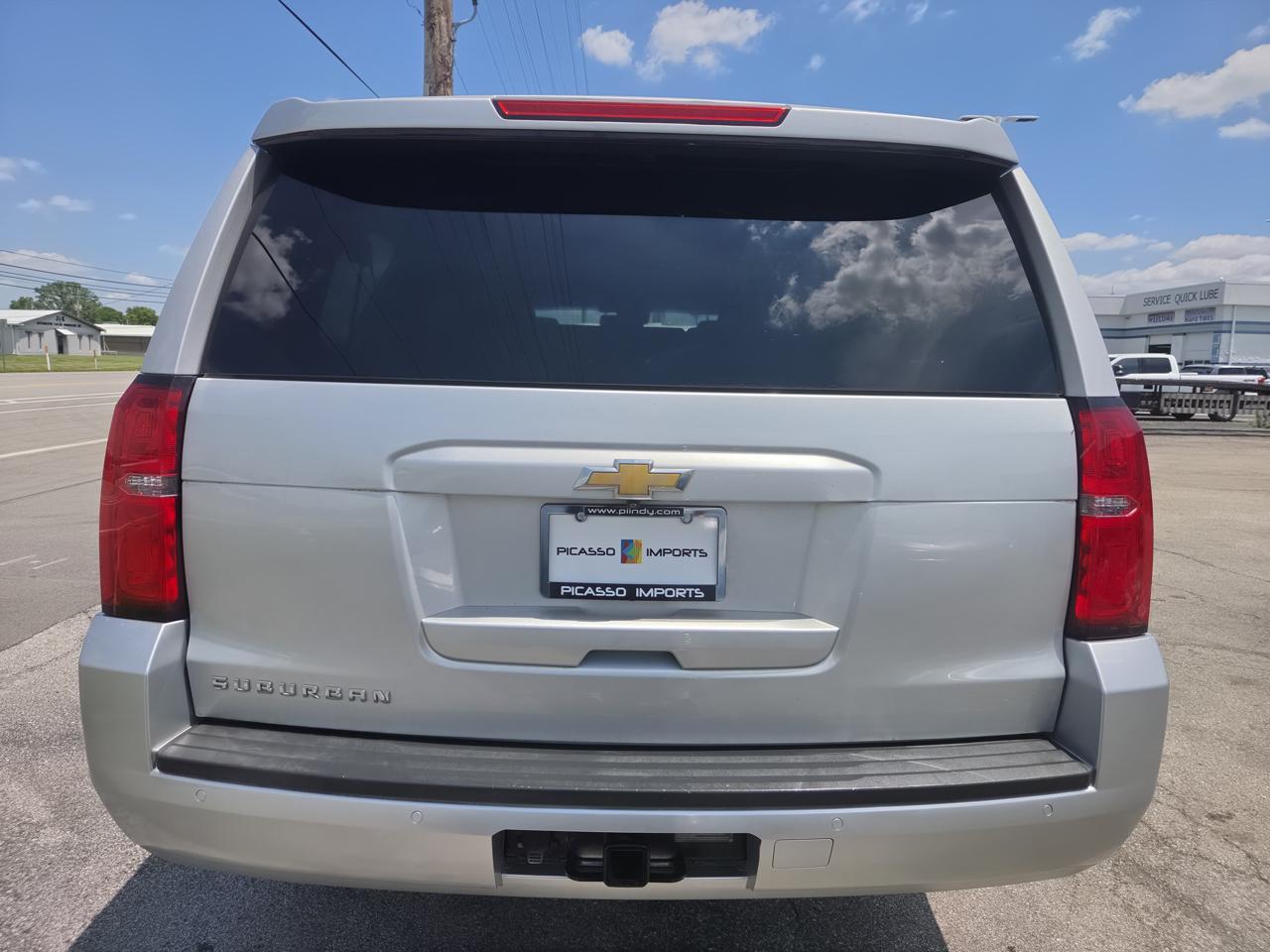 Chevrolet Suburban 4WD 4dr 1500 LT 2019