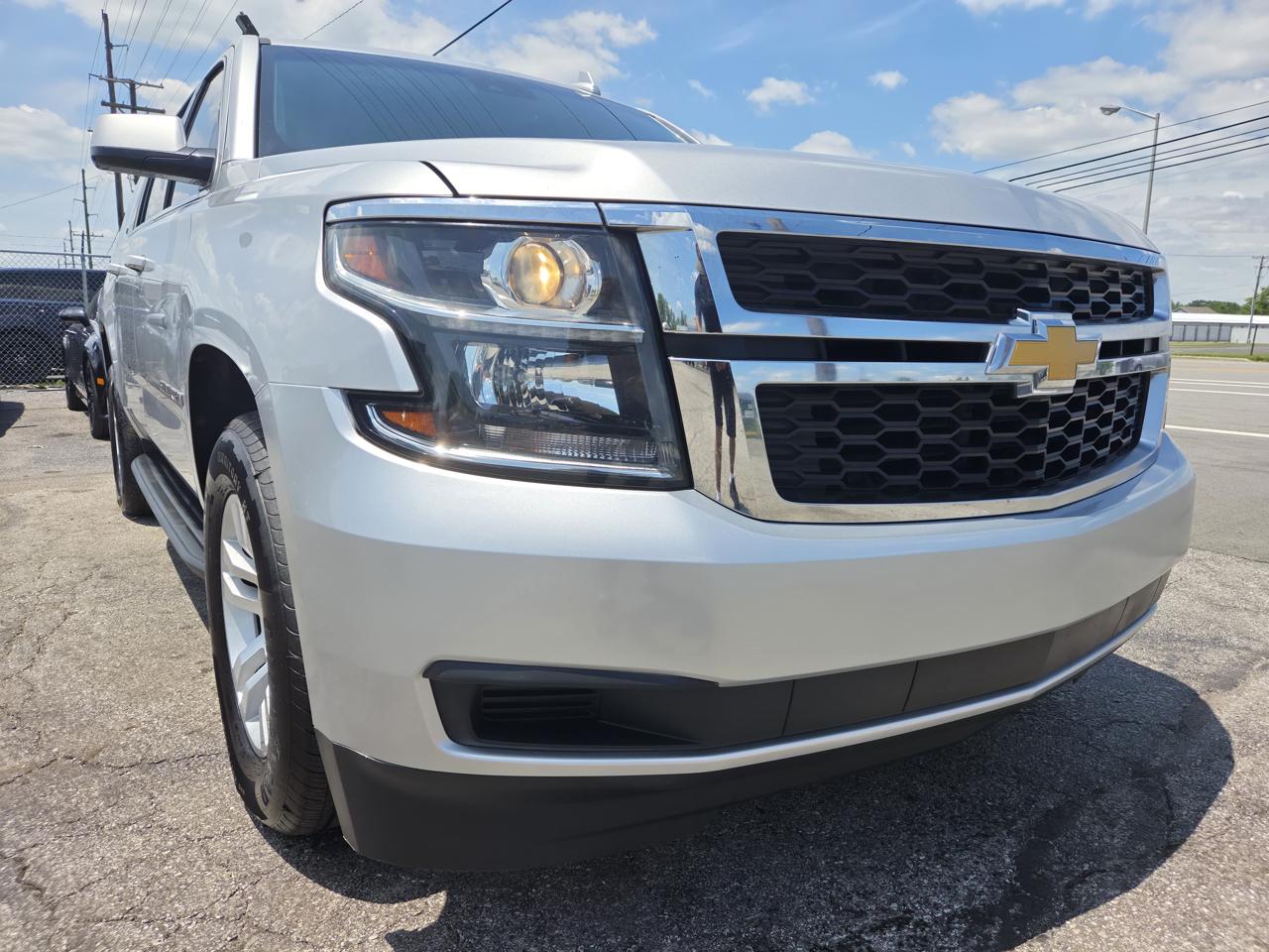 Chevrolet Suburban 4WD 4dr 1500 LT 2019