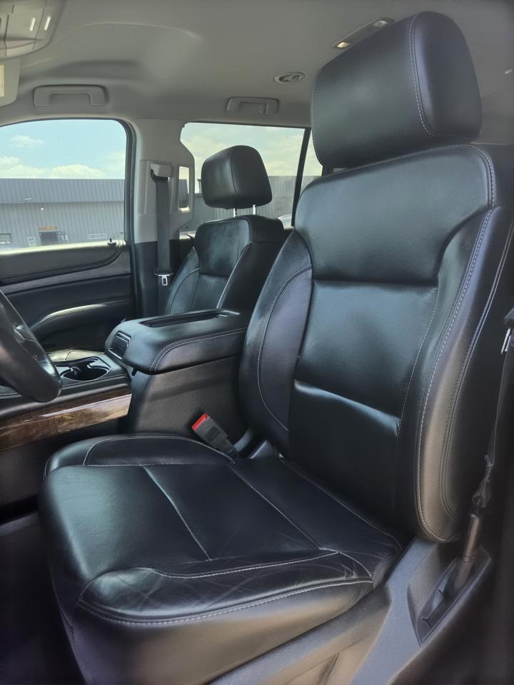 Chevrolet Suburban 4WD 4dr 1500 LT 2019