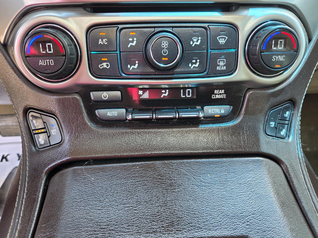Chevrolet Tahoe 4WD 4dr LTZ 2015
