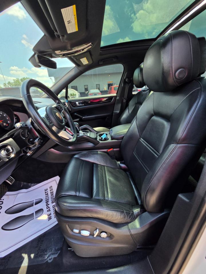 Porsche Cayenne AWD 2019