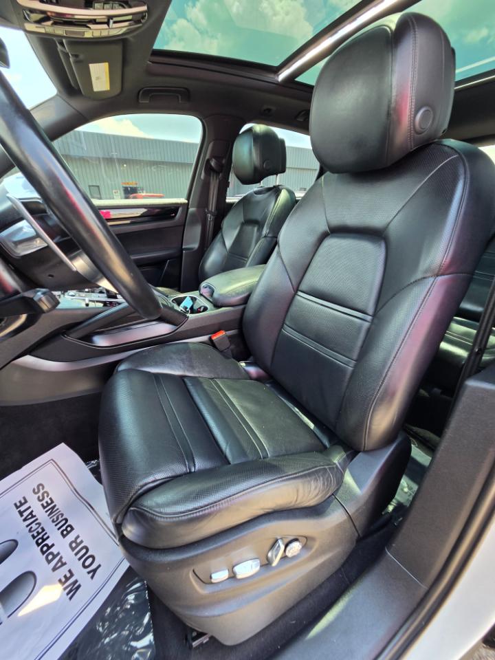 Porsche Cayenne AWD 2019