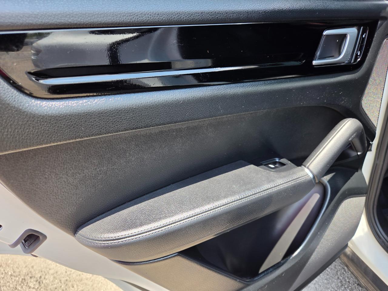 Porsche Cayenne AWD 2019