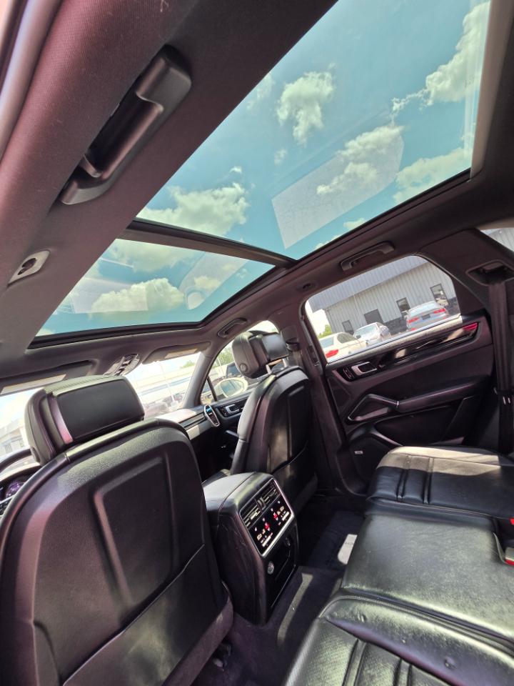 Porsche Cayenne AWD 2019