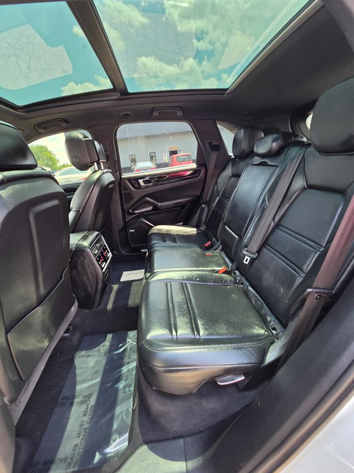 Porsche Cayenne AWD 2019