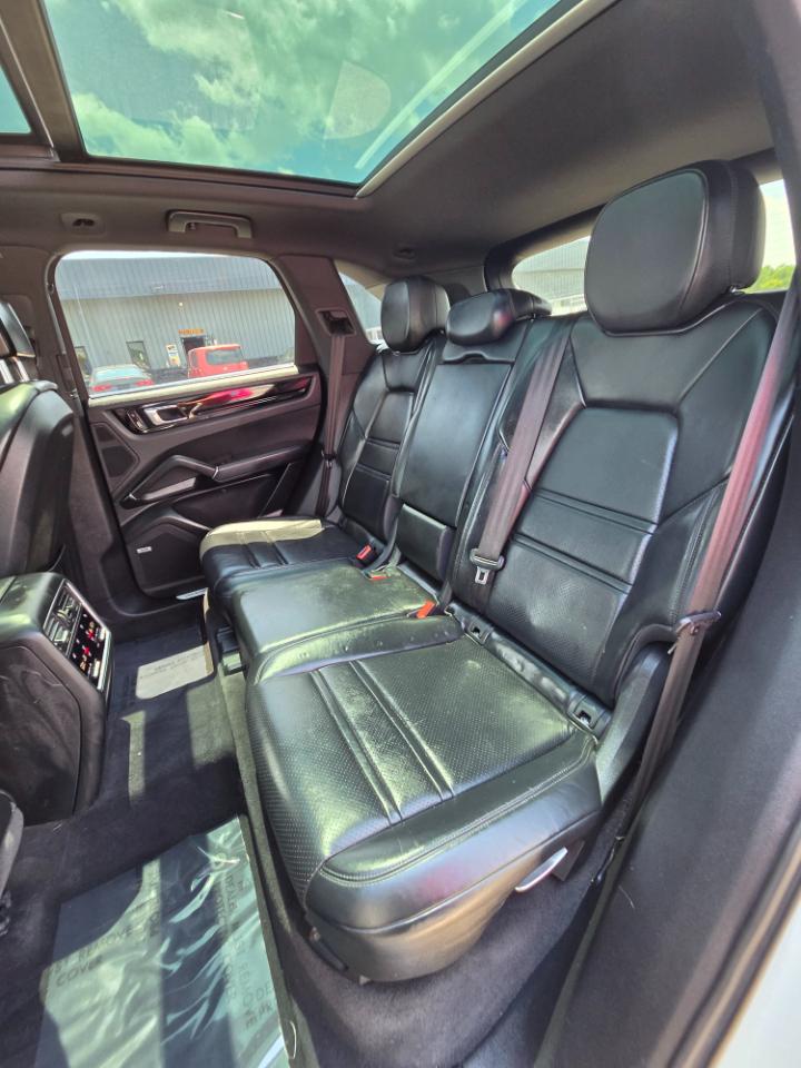 Porsche Cayenne AWD 2019