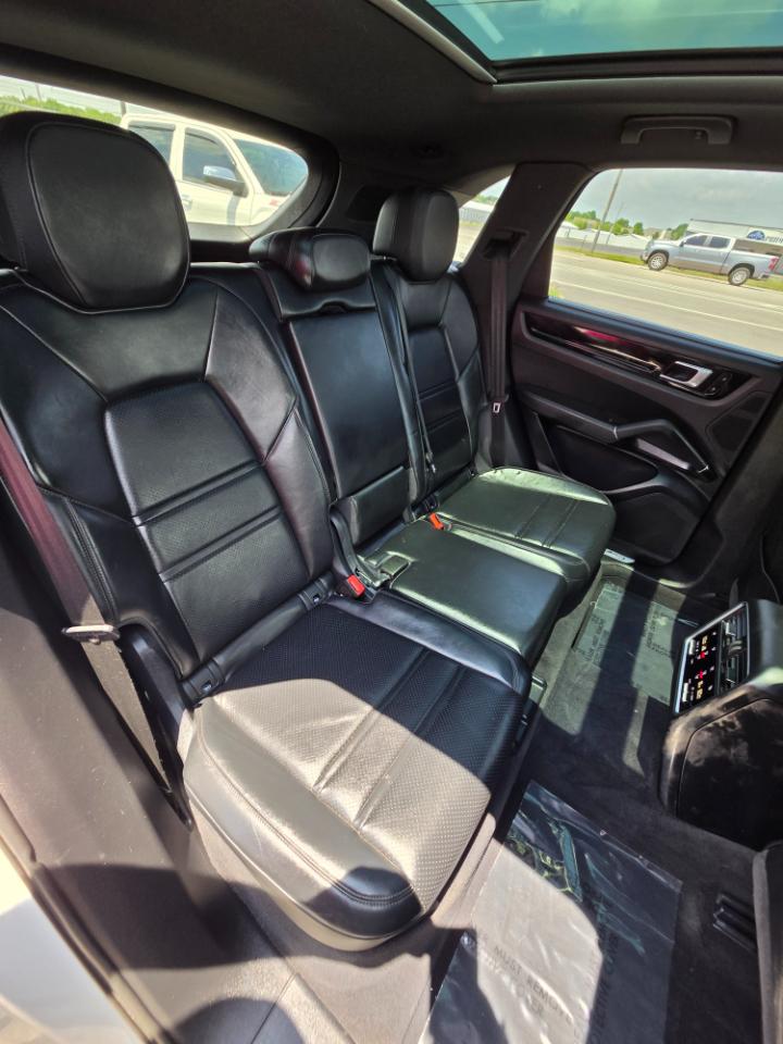 Porsche Cayenne AWD 2019