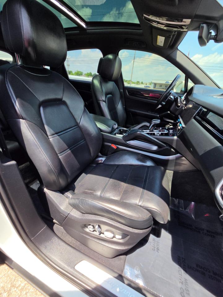 Porsche Cayenne AWD 2019