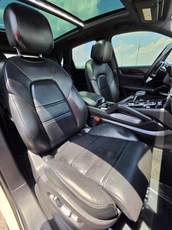 Porsche Cayenne AWD 2019