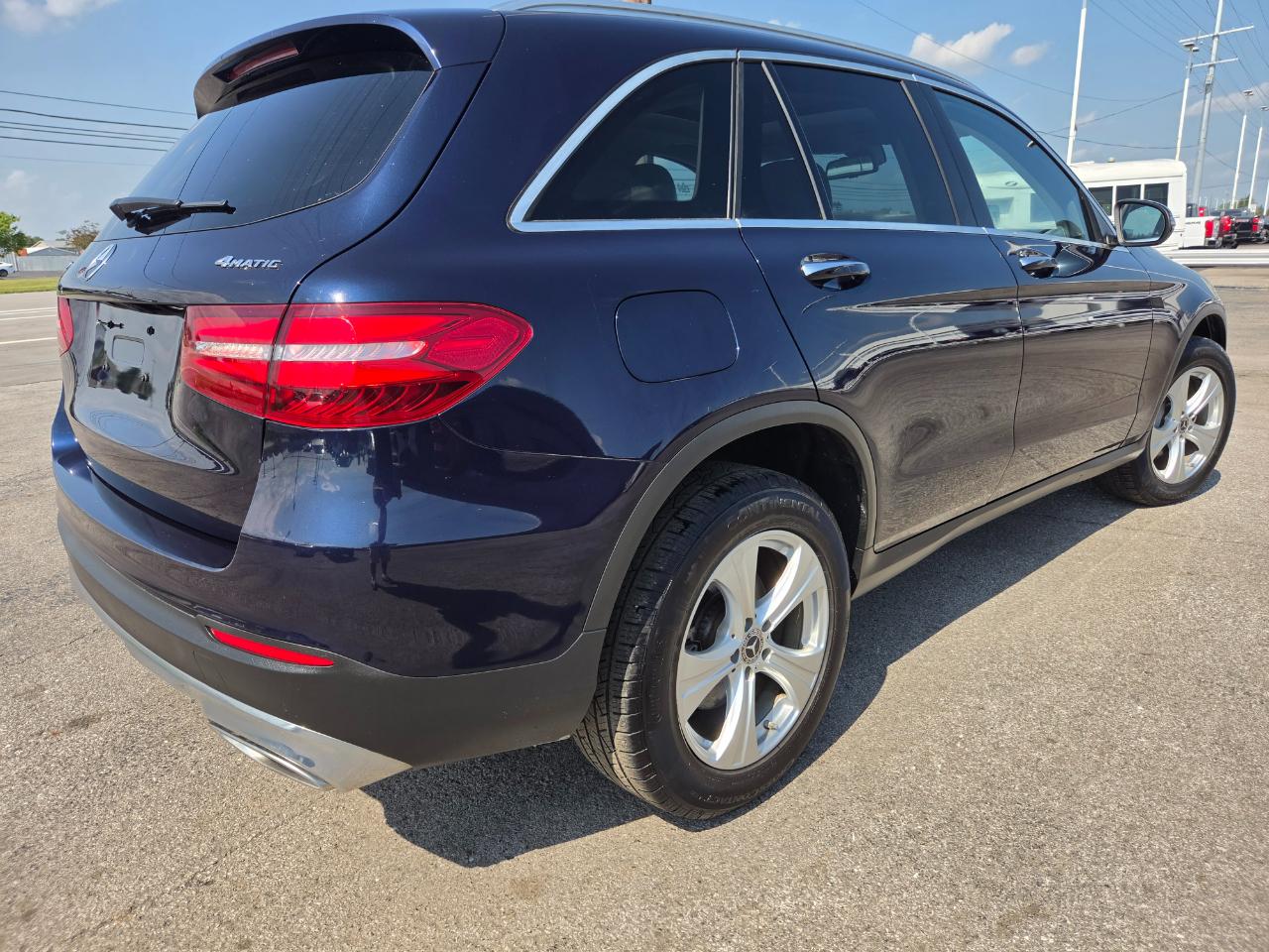 Mercedes-Benz GLC GLC 300 4MATIC SUV 2017