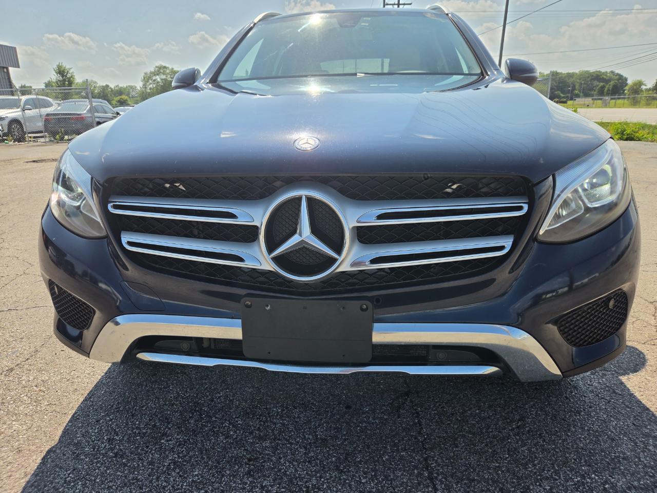 Mercedes-Benz GLC GLC 300 4MATIC SUV 2017