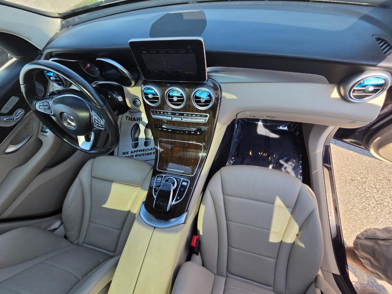 Mercedes-Benz GLC GLC 300 4MATIC SUV 2017