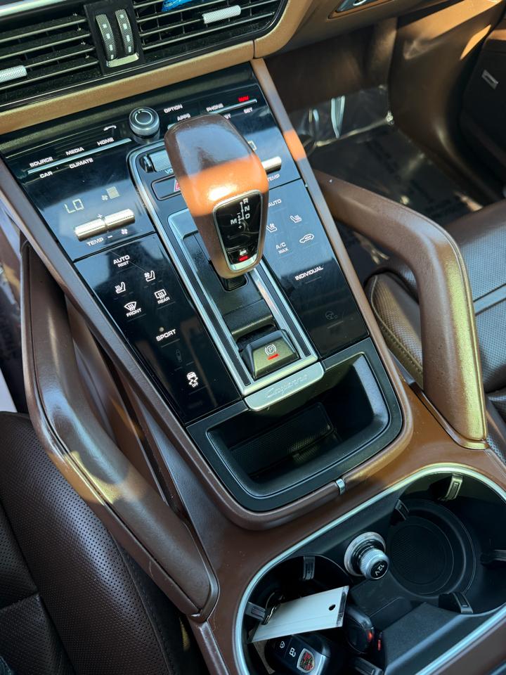 Porsche Cayenne AWD 2022