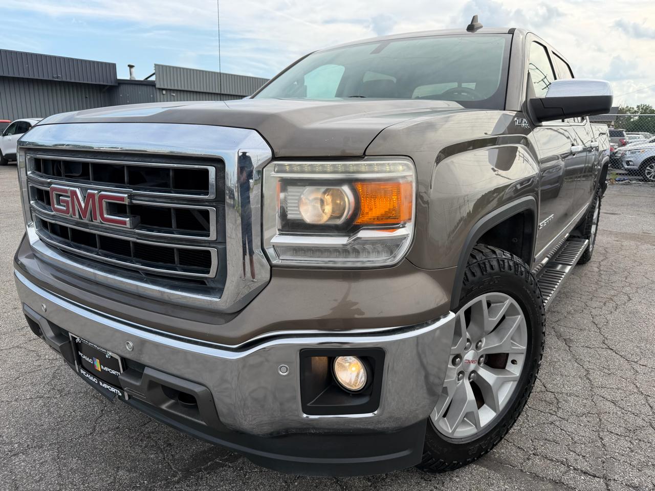 GMC Sierra 1500 4WD Crew Cab 143.5" SLT 2015