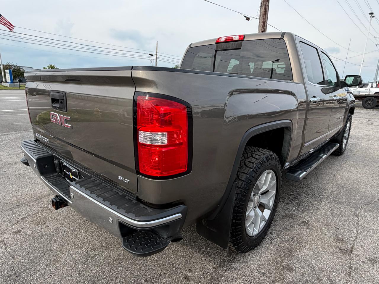GMC Sierra 1500 4WD Crew Cab 143.5" SLT 2015