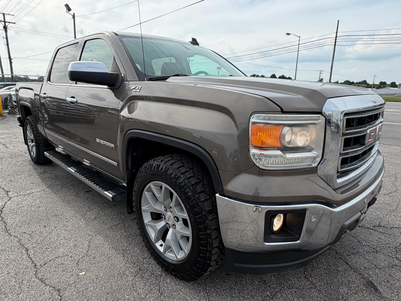 GMC Sierra 1500 4WD Crew Cab 143.5" SLT 2015