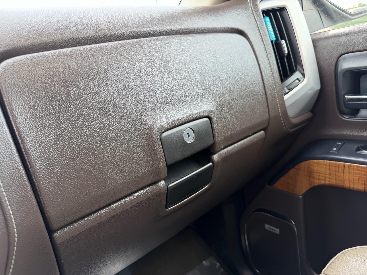 GMC Sierra 1500 4WD Crew Cab 143.5" SLT 2015