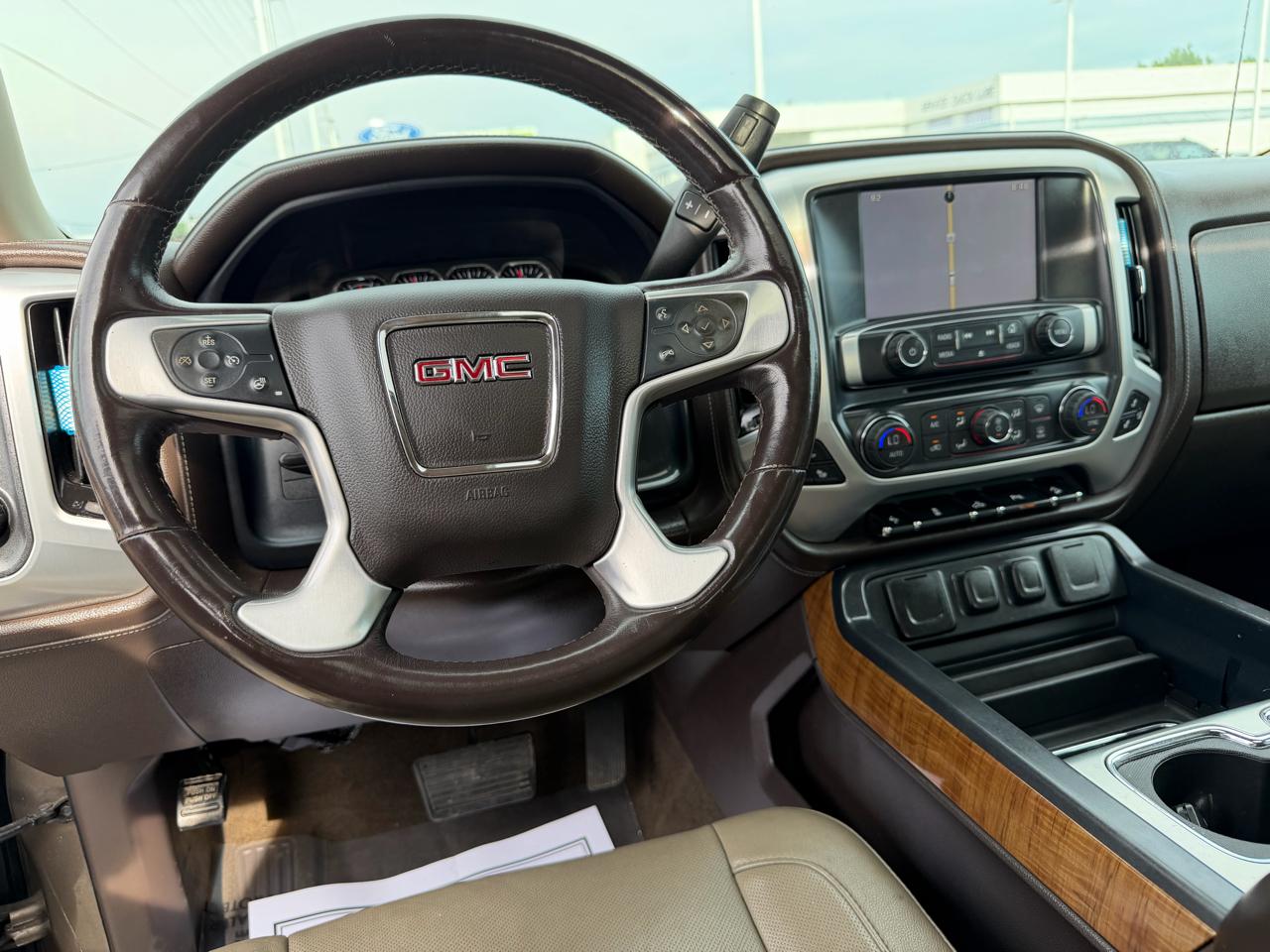 GMC Sierra 1500 4WD Crew Cab 143.5" SLT 2015