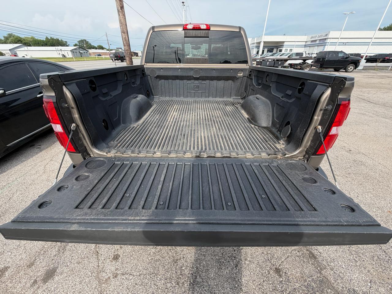 GMC Sierra 1500 4WD Crew Cab 143.5" SLT 2015