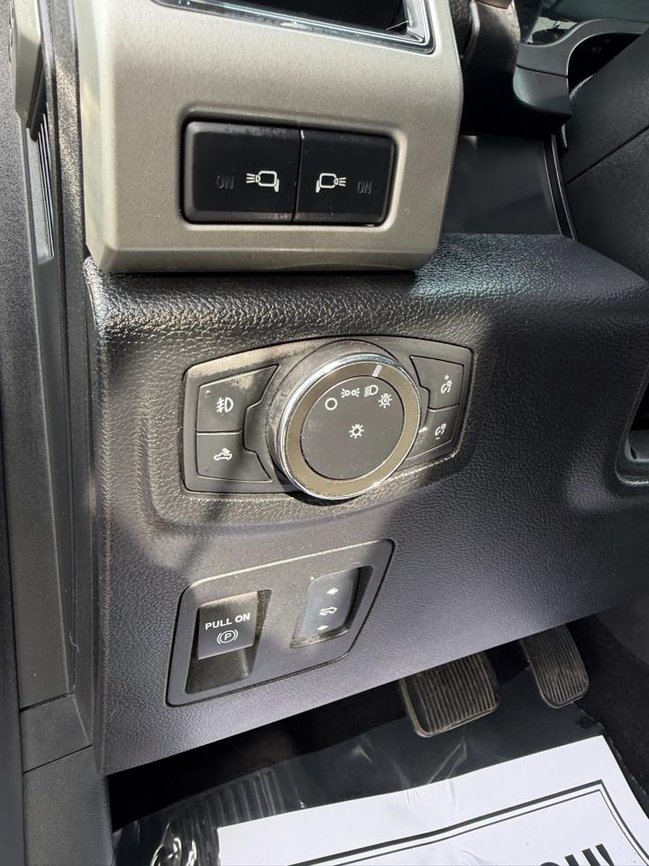 Ford F-150 Lariat 4WD SuperCrew 5.5' Box 2017