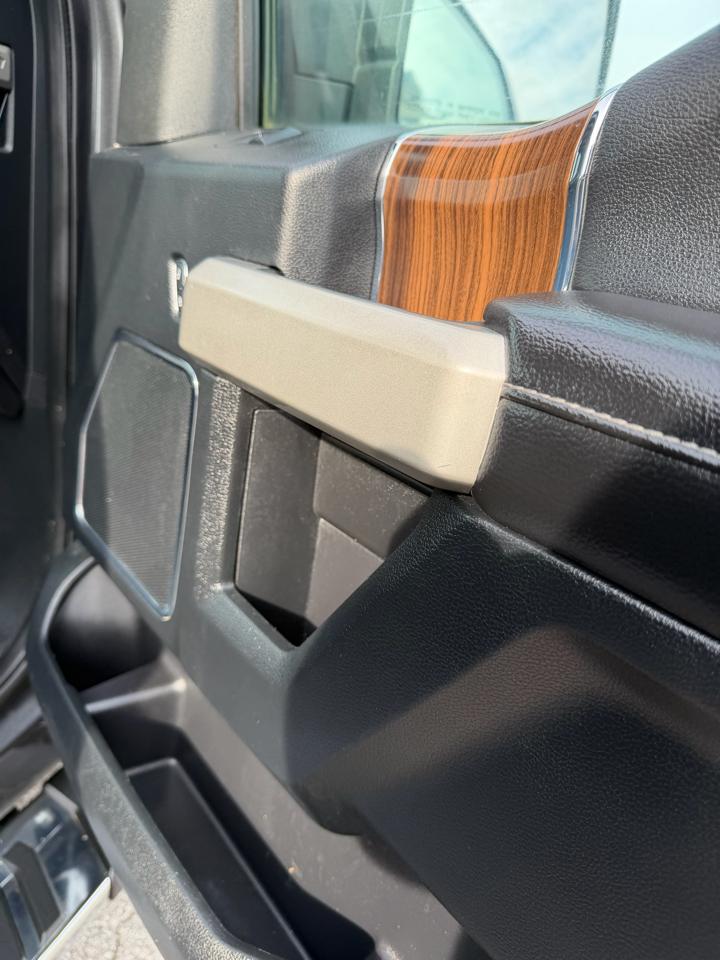 Ford F-150 Lariat 4WD SuperCrew 5.5' Box 2017