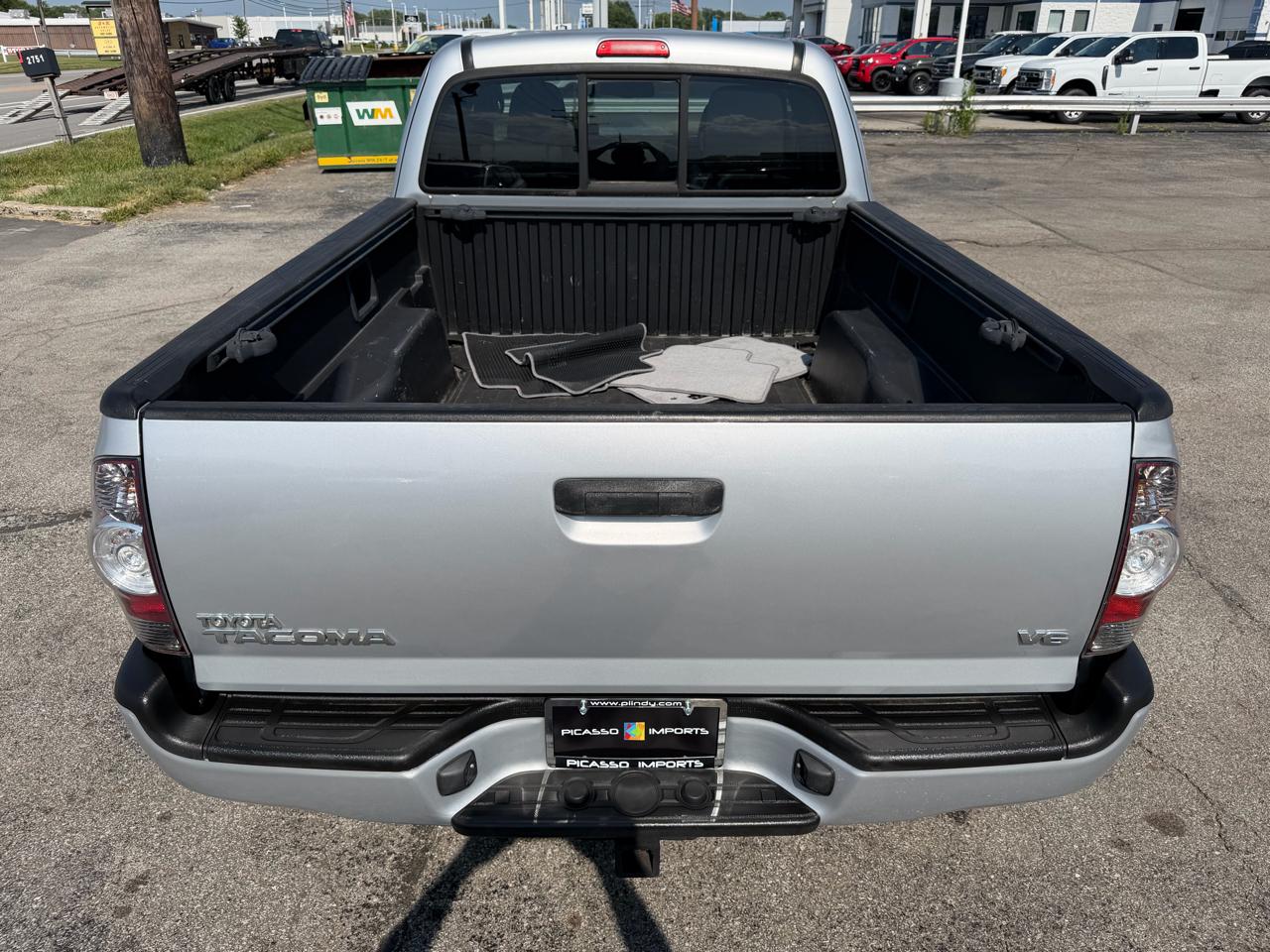 Toyota Tacoma 4WD Access V6 AT (Natl) 2011