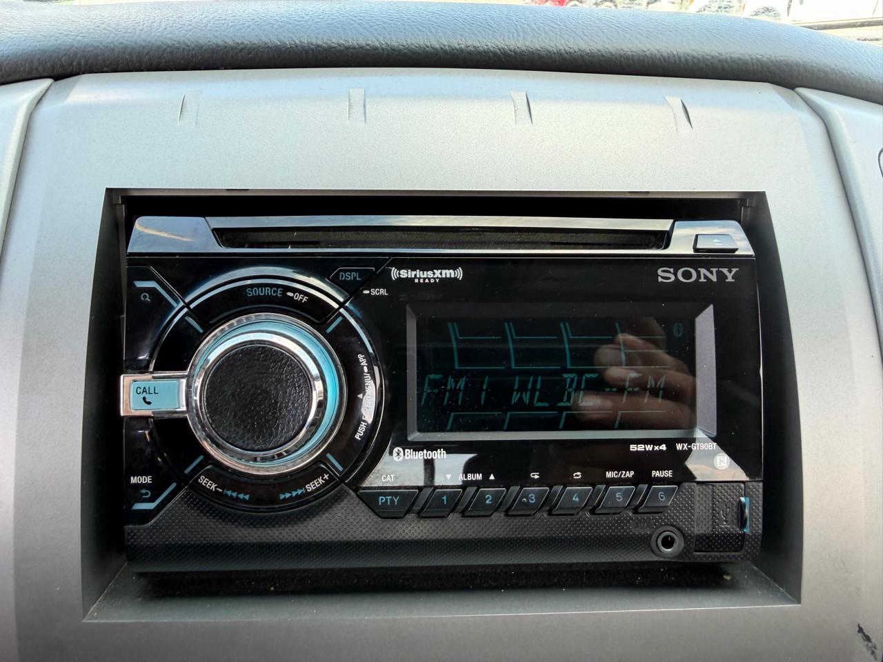 Toyota Tacoma 4WD Access V6 AT (Natl) 2011