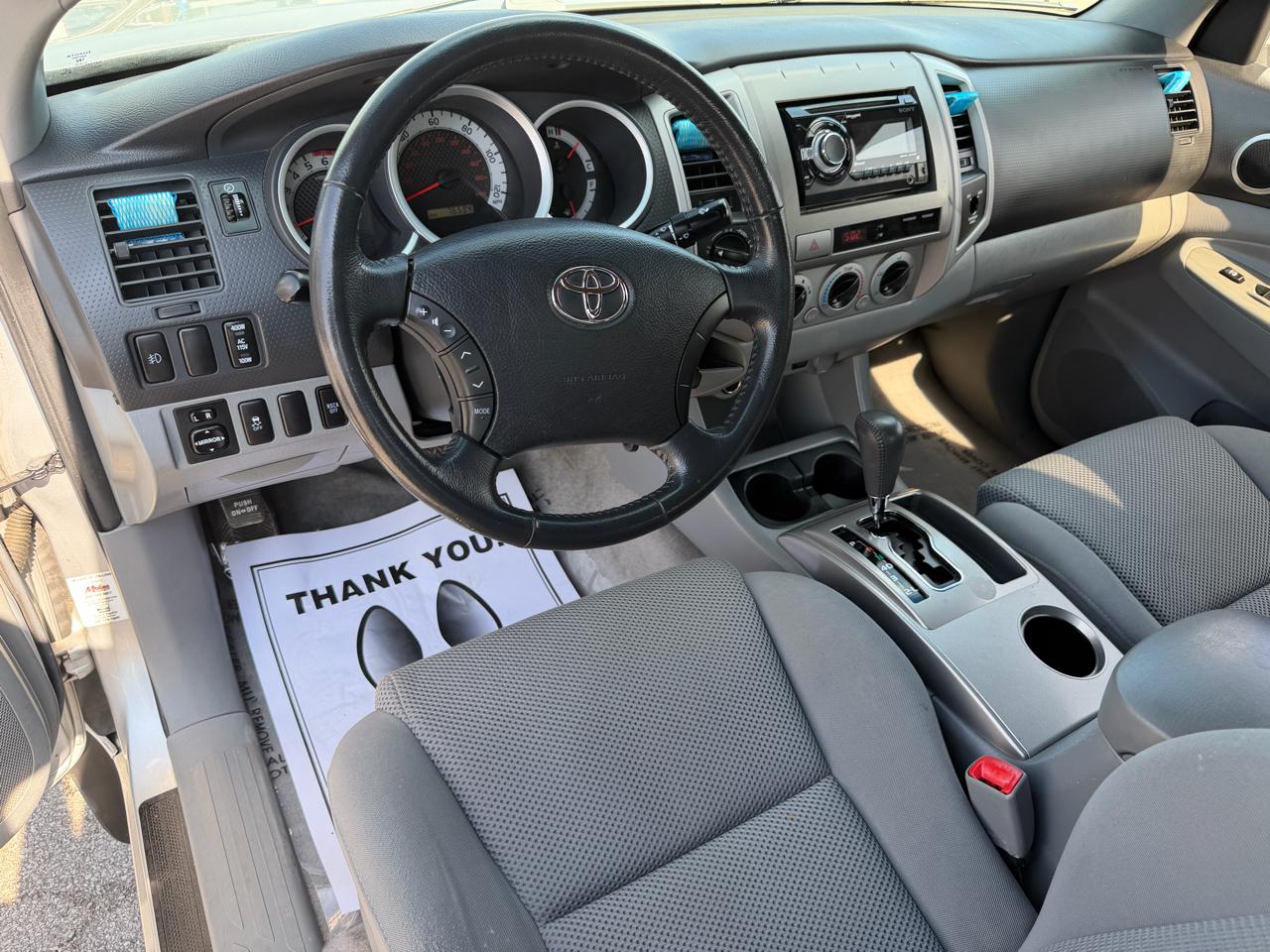 Toyota Tacoma 4WD Access V6 AT (Natl) 2011