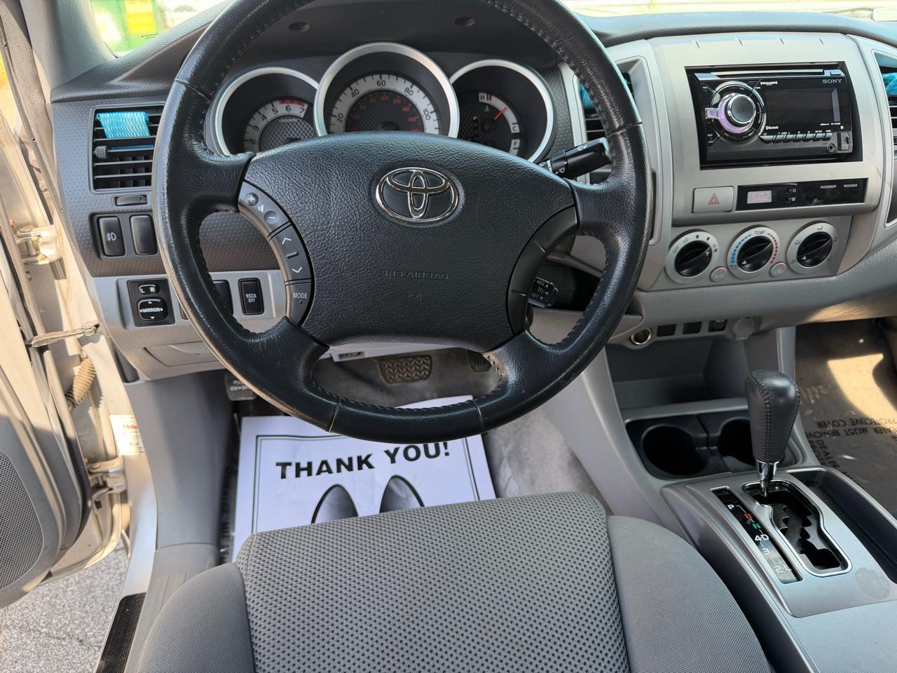 Toyota Tacoma 4WD Access V6 AT (Natl) 2011