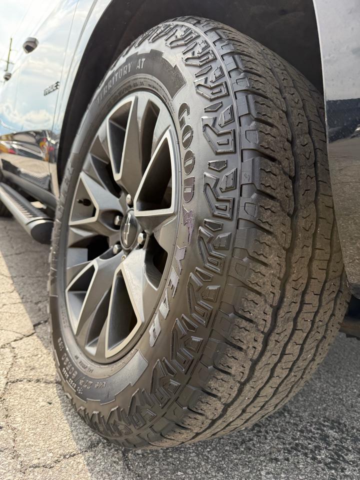 Chevrolet Tahoe 4WD 4dr Z71 2022