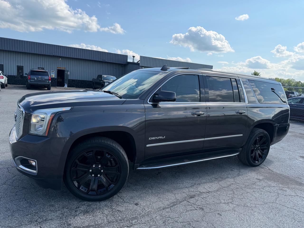 GMC Yukon XL 2WD 4dr Denali 2015