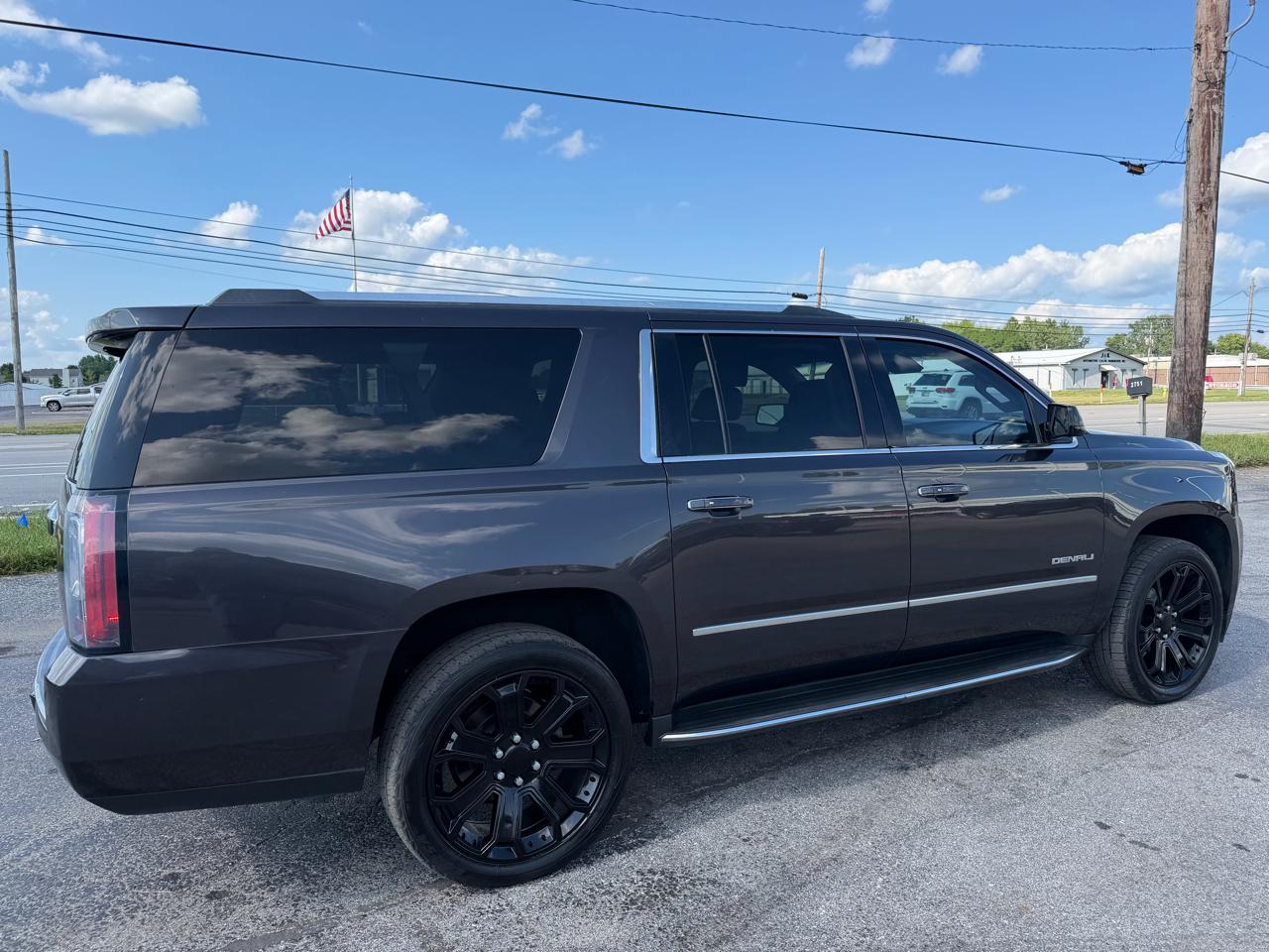 GMC Yukon XL 2WD 4dr Denali 2015