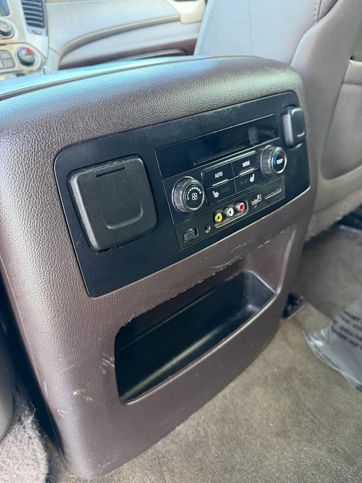 GMC Yukon XL 2WD 4dr Denali 2015