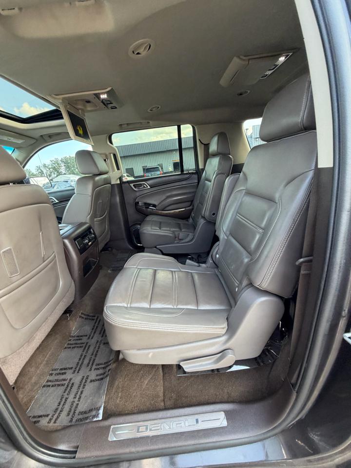 GMC Yukon XL 2WD 4dr Denali 2015
