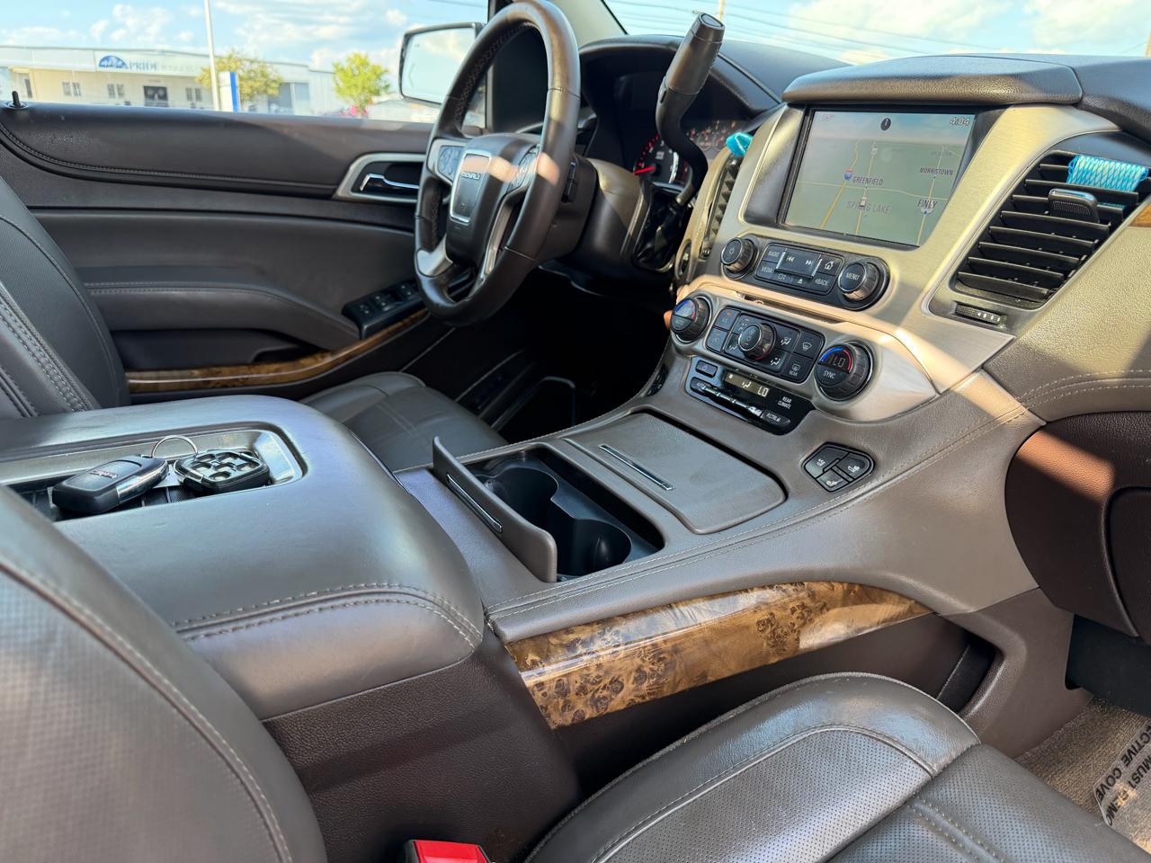 GMC Yukon XL 2WD 4dr Denali 2015