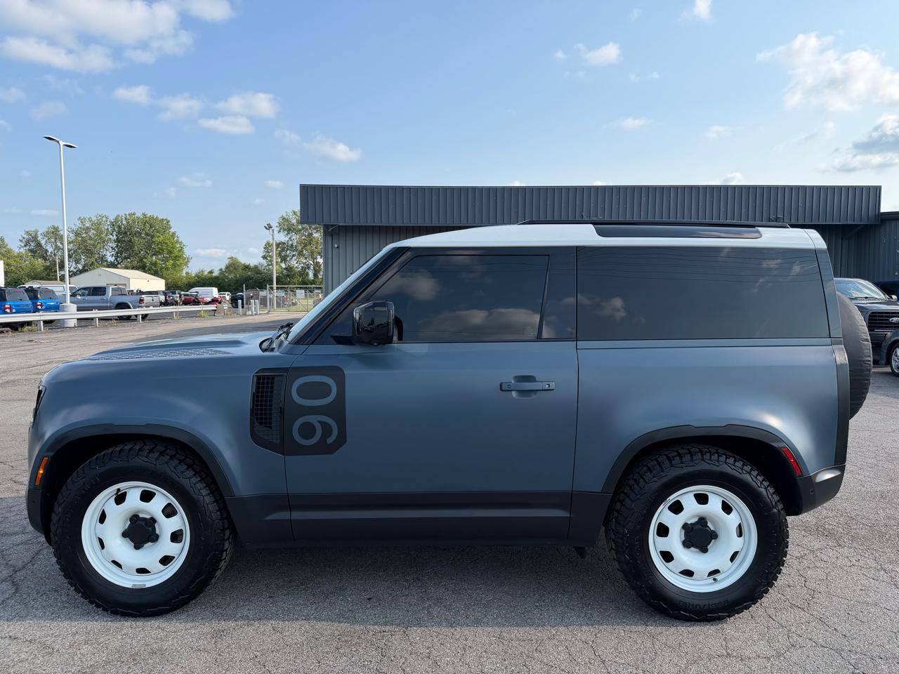 Land Rover Defender 90 S AWD 2023
