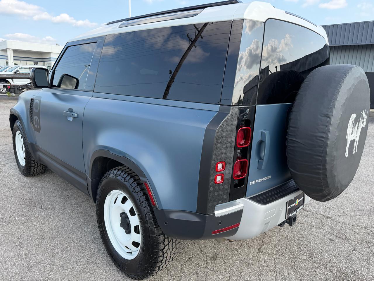 Land Rover Defender 90 S AWD 2023